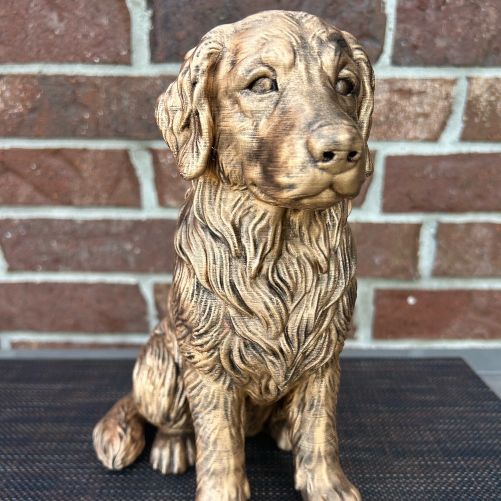 Charming Golden Retriever Statue